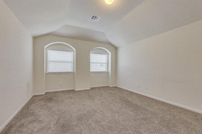 Building Photo - 2920 Rabbit Creek Dr