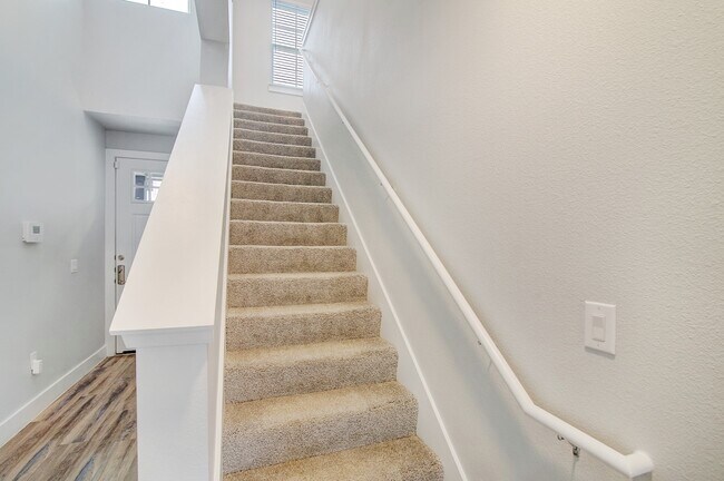 Building Photo - 28325 Birnham Woods Dr