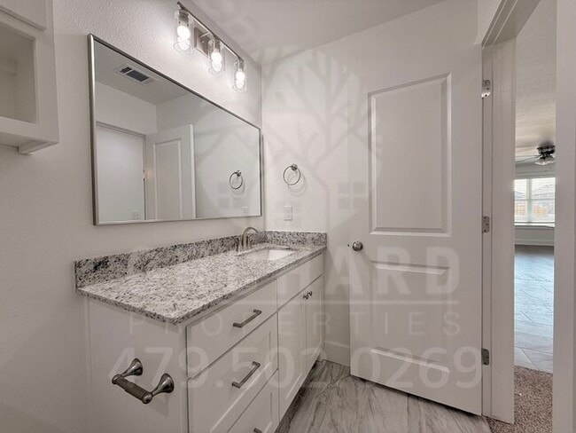 Building Photo - Morgan | Endura Park- Brand New Duplexes in Siloam Springs!