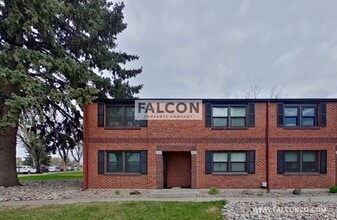 Building Photo - 2431 Paseo Rd