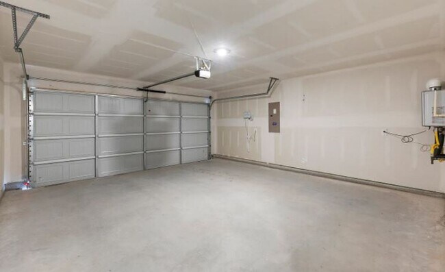 Building Photo - 3714 Chambray Dr