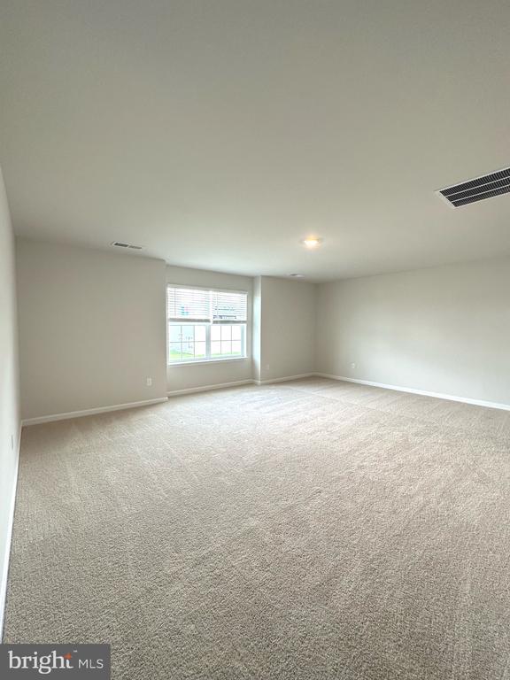 Building Photo - 124 Charing Cross Dr