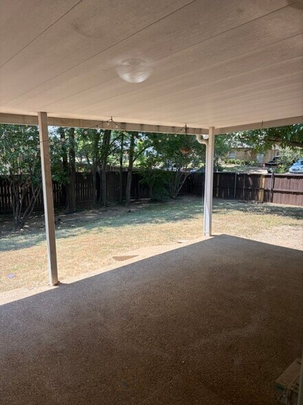 Building Photo - 2524 Catalina Way