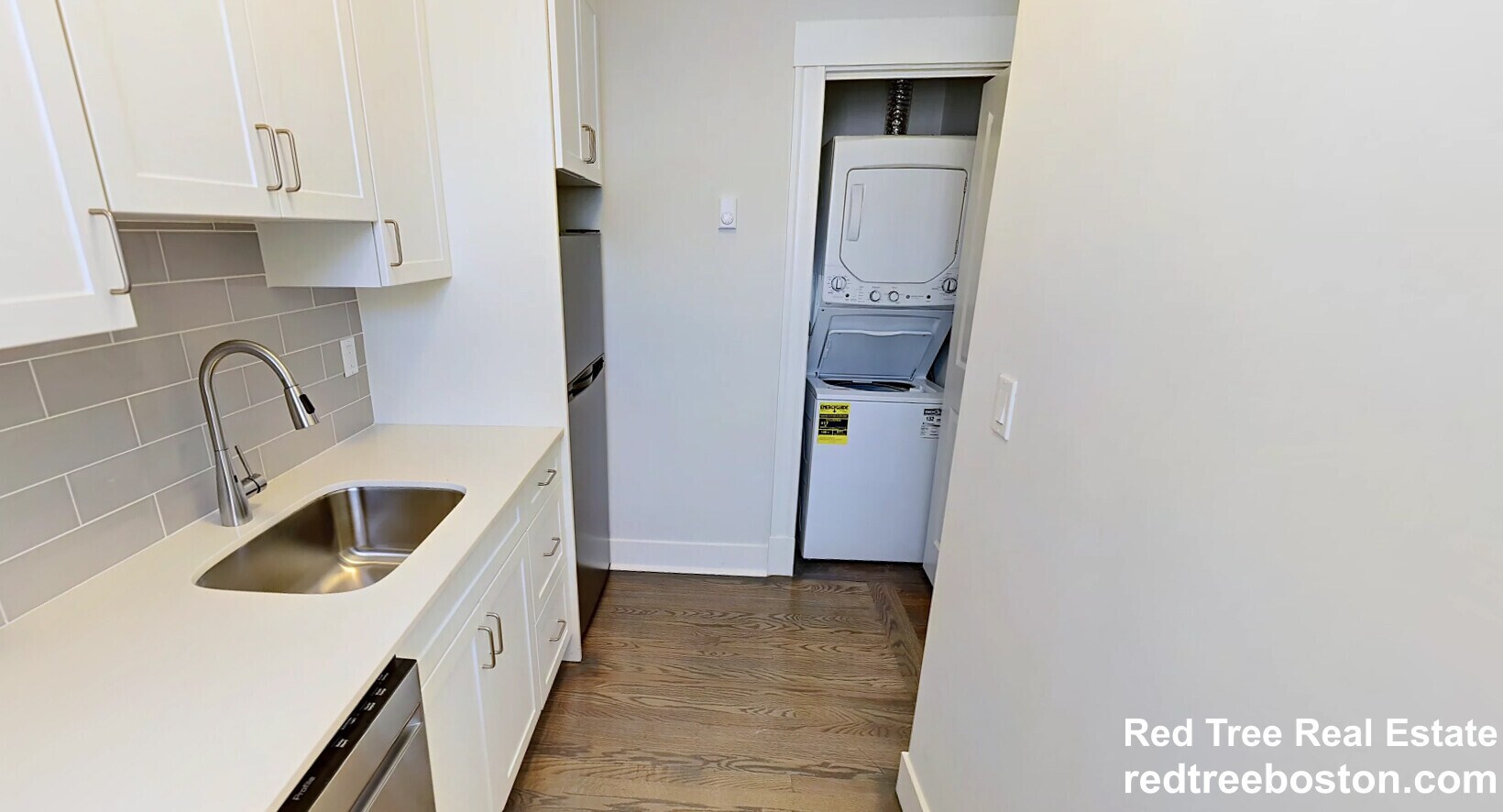 Building Photo - 77 Park Dr