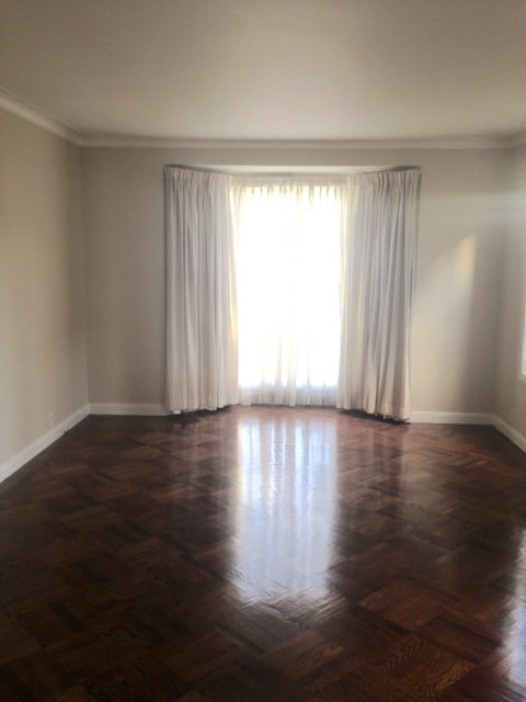 Building Photo - Enjoy indoor & outdoor living in this Spacious 4 Level, 3 bedroom 2 bath home in Lakeside District