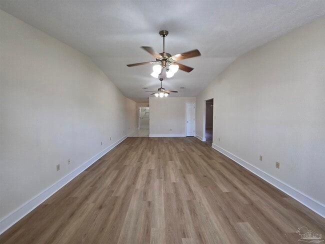 Building Photo - 916 Rentz Ave