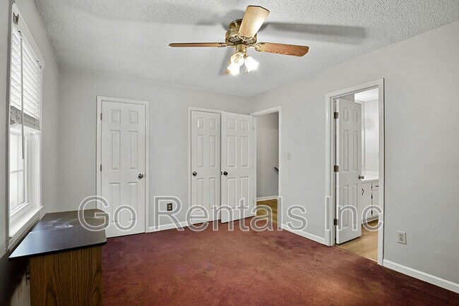 Building Photo - 4601 Little River Rd