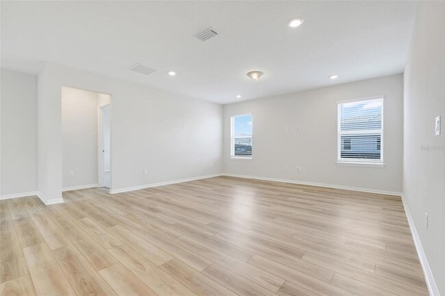 Building Photo - 7357 Ivy Tendril Ave