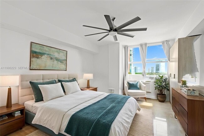 Building Photo - 3330 NE 190th St