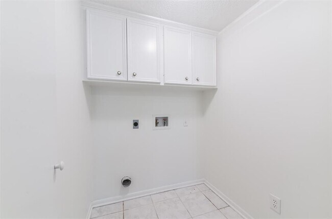 Building Photo - 14341 Misty Meadow Ln