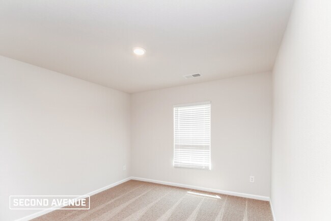 Building Photo - 1419 Native Gdn Rd