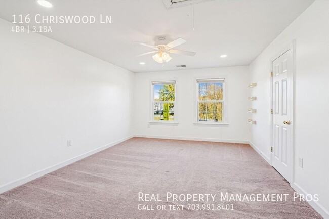 Building Photo - 116 Chriswood Ln