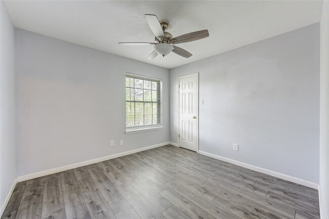 Building Photo - 3310 Little Farms Ct