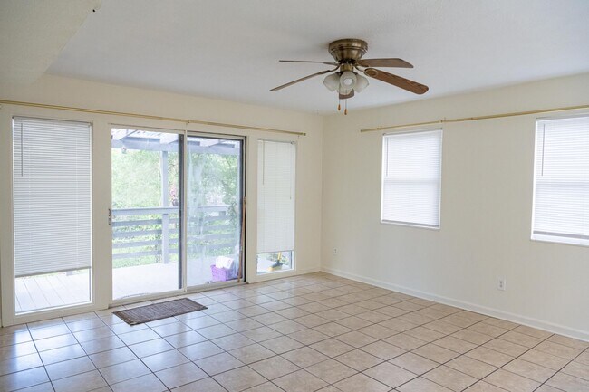 Building Photo - 3422 Orlando Dr