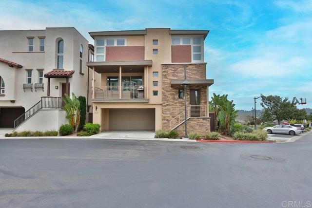 Building Photo - 2121 Apex Way