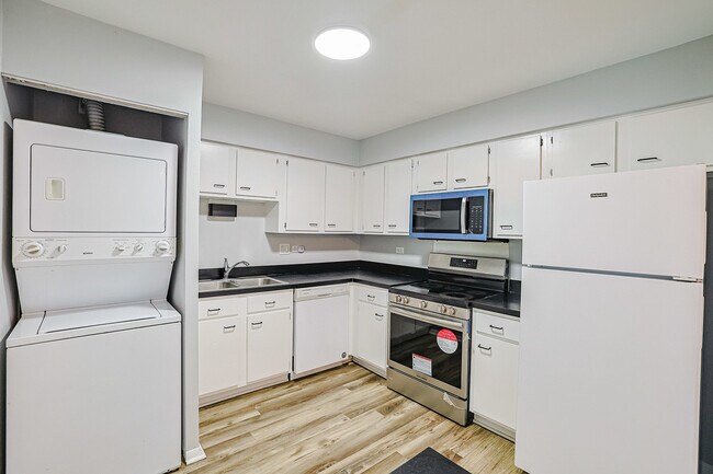 Building Photo - 210 Klein Creek Ct