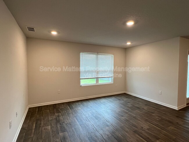 Building Photo - 5740 Guinevere Ln