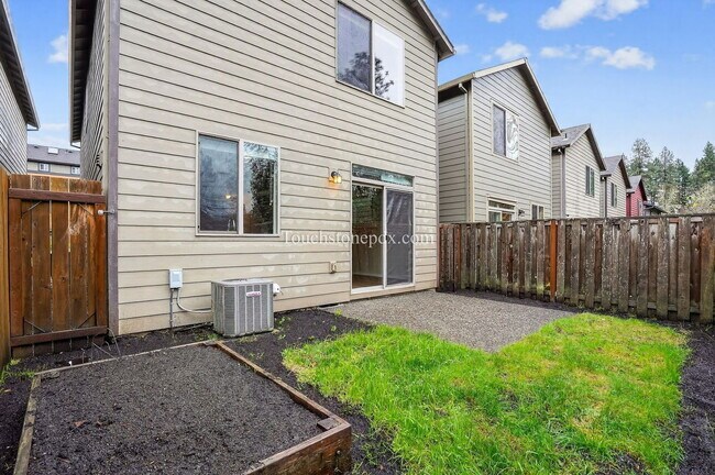 Building Photo - 1509 SW 175th Ave