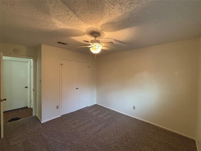 Building Photo - 12614 Campos Dr