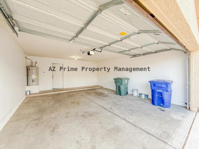 Building Photo - 12605 W Shaw Butte Dr