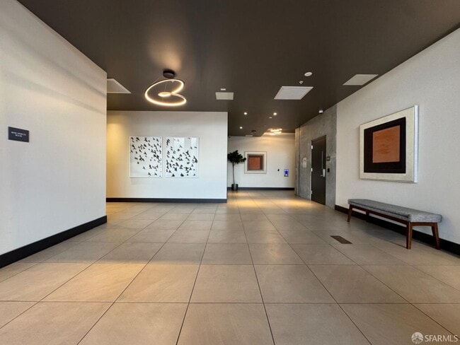 Building Photo - 200 Linden Ave