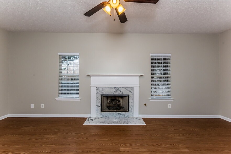 Building Photo - 3516 Daventry Ln