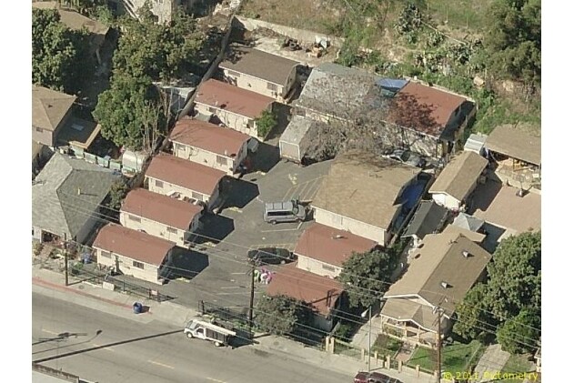 Building Photo - 3007-3013 1/2 Sierra St