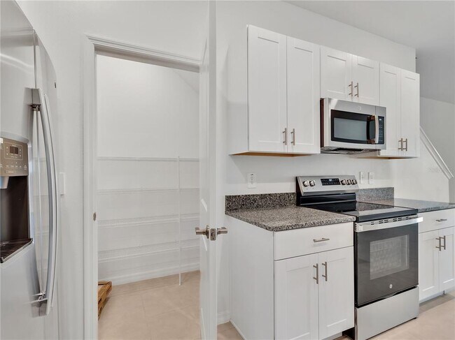Building Photo - 9375 Cannon Bch Dr