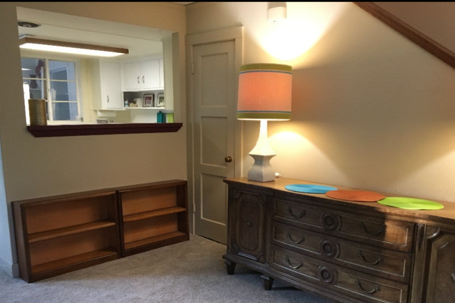 living room, view to kitchen - 2059 41st St