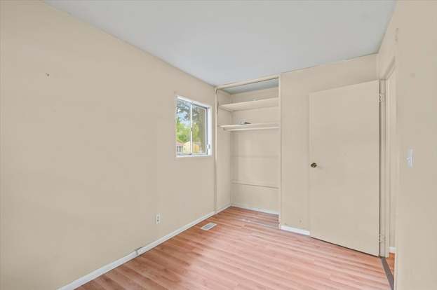 Building Photo - 2425 E Elm St