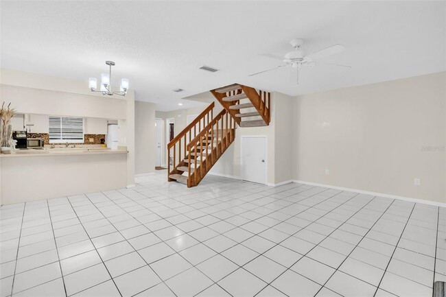 Building Photo - 1526 Chateaux De Ville Ct