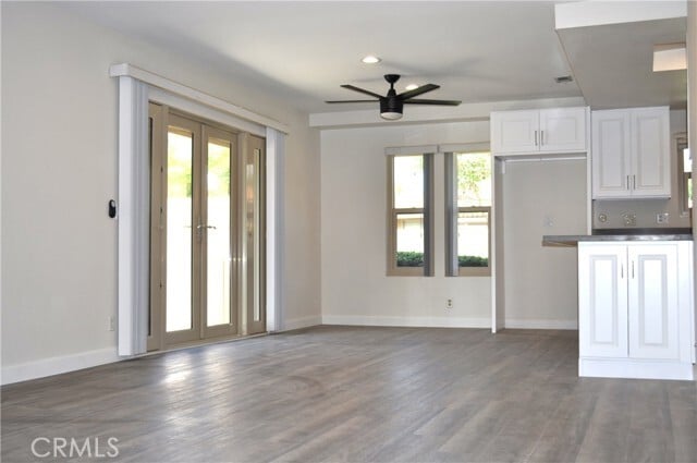 Building Photo - 2142 Foxglove Rd