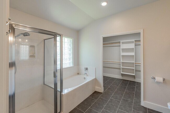 Building Photo - 3213 Canyon Ledge Cove