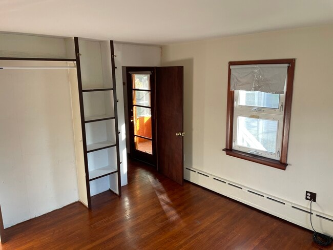 Building Photo - 84 Bridge St