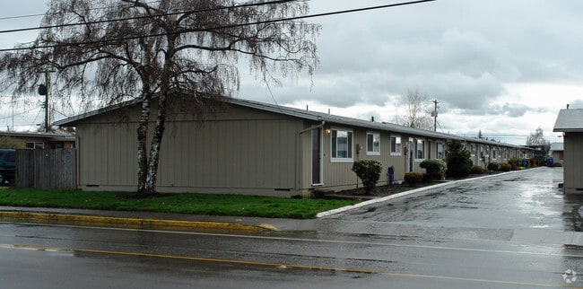 Building Photo - Holly Square Apartments