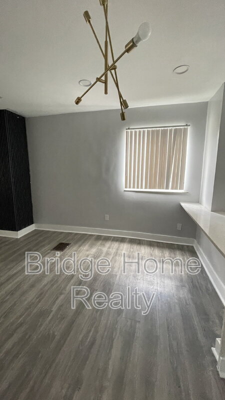 Building Photo - 6960 Monticello St