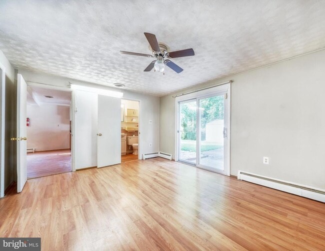 Building Photo - 14307 Bismark Ave