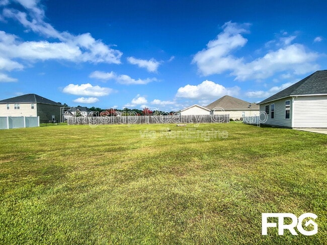 Building Photo - 203 Carew Dr
