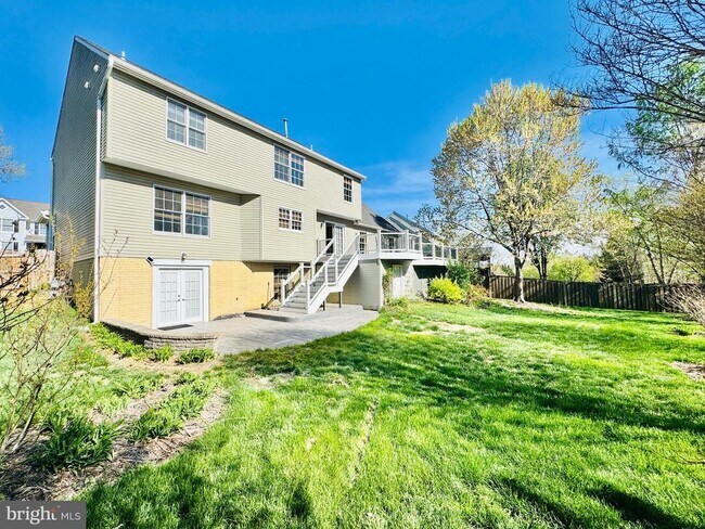 Building Photo - 28 Scotland Cir