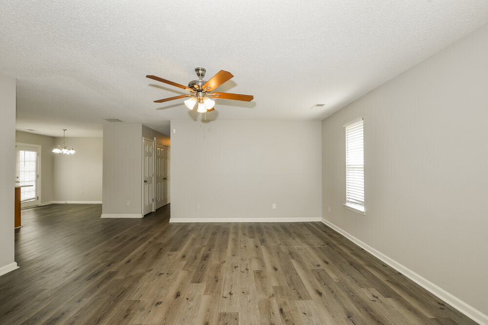 Building Photo - 9961 Fox Run Dr