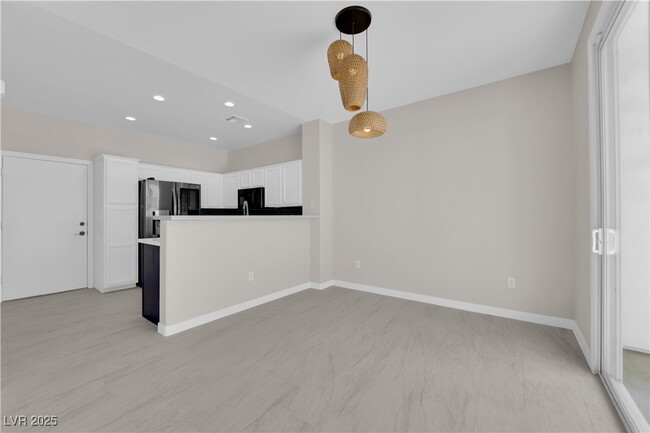 Building Photo - 8739 Villa Jeremiah Ln