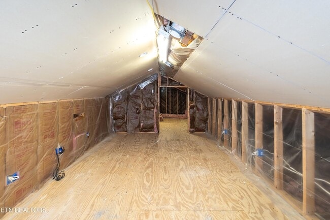 Building Photo - 602 Lookout Ct SE