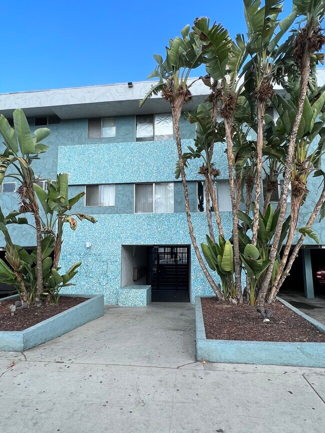 6922 Hazeltine Ave 6922 Hazeltine Ave Van Nuys CA 91405 Apartment Finder