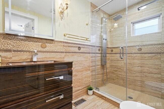 Building Photo - 95 Westons Mill Rd