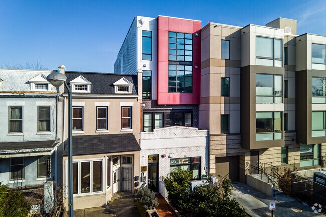 732 15th St SE - The Laundry