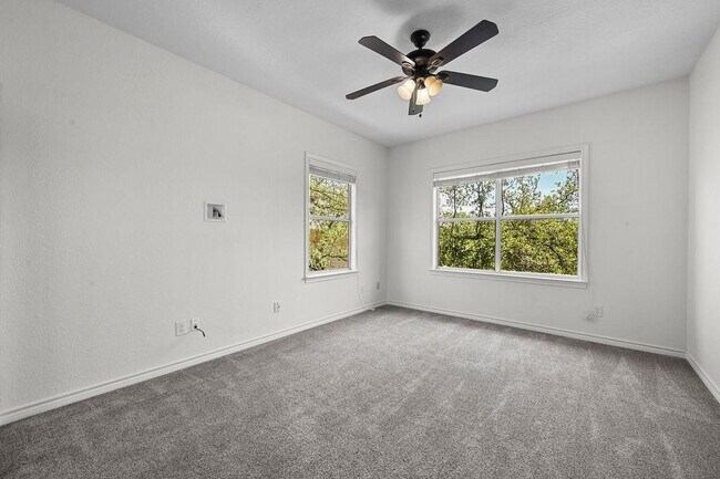 Building Photo - 11305 Nutwood Cove