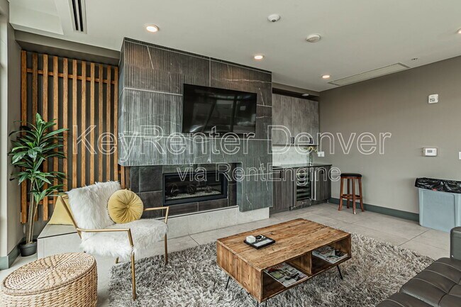 Building Photo - 2876 W 53rd Ave