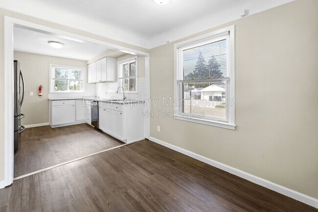 Building Photo - 1697 Winchester Ave