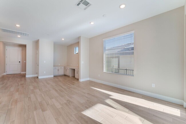 Building Photo - A Meticulously Upgraded Townhouse  *Age Restricted 55+
