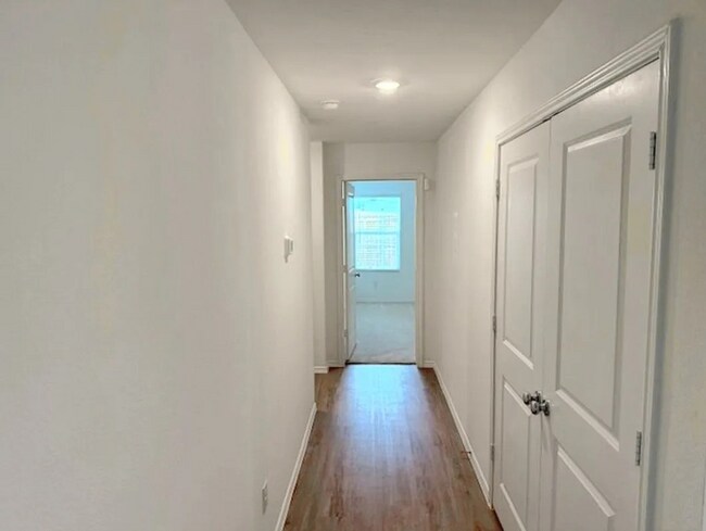 Building Photo - 1033 Mountain Laurel Rd